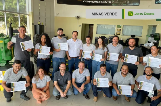 1ª turma conclui a Universidade de Vendas na Minas Verde